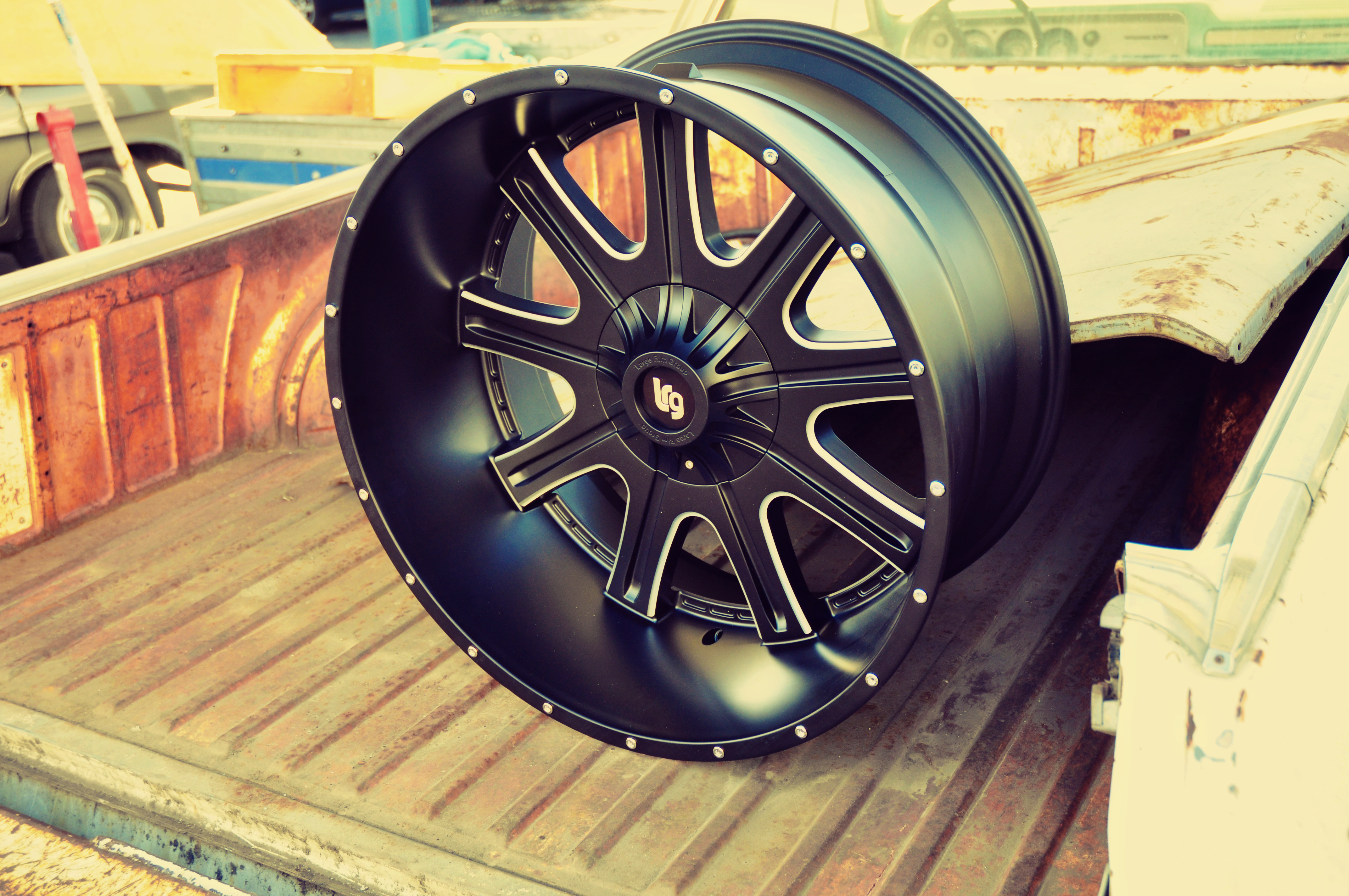 Lrg Rims 10589039912N 18x9 6x5.5/135 4.5in BS -12mm Offset Black/Milled